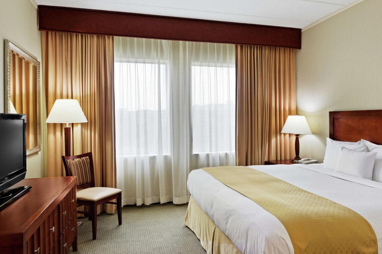  | DoubleTree Suites by Hilton Philadelphia West