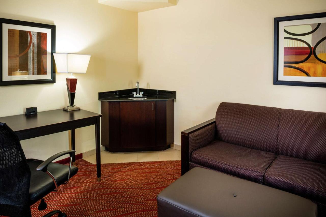 | Hampton Inn Limerick
