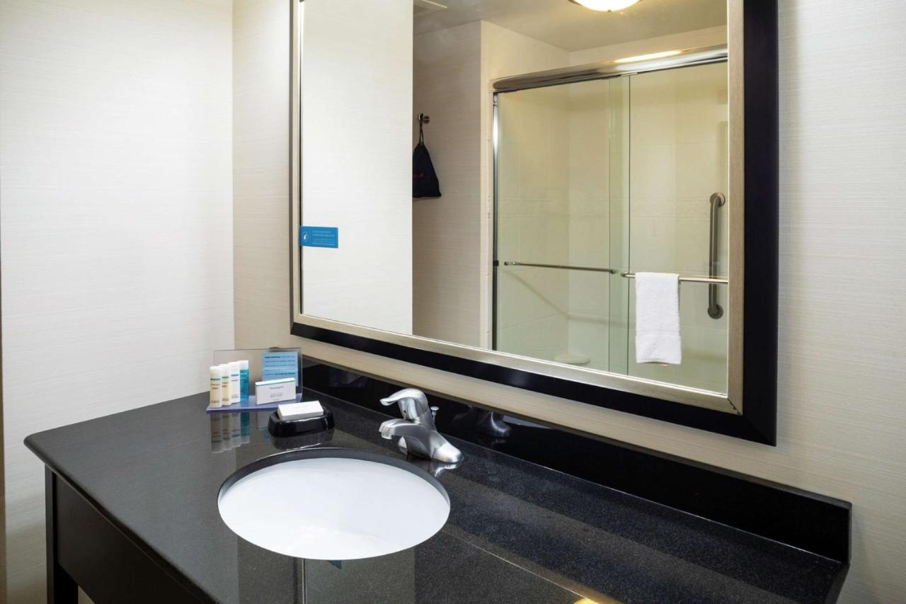 | Hampton Inn Limerick