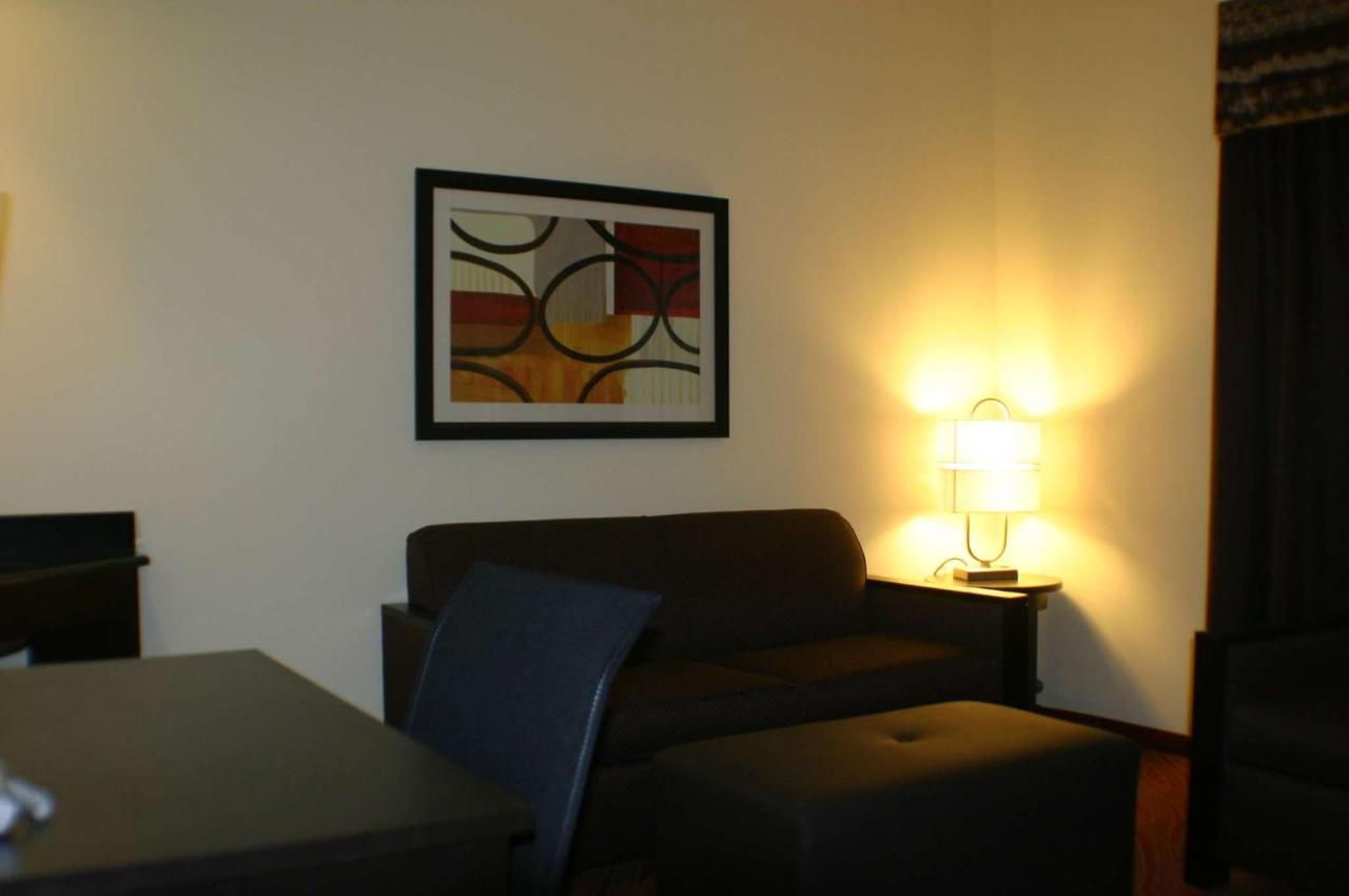 | Hampton Inn Limerick
