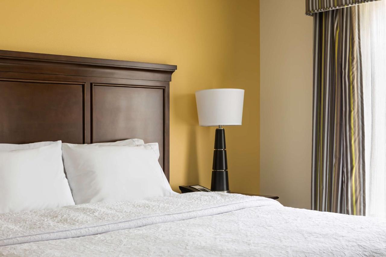 King Studio - Non-Smoking at Hampton Inn & Suites Philadelphia Montgomeryville
