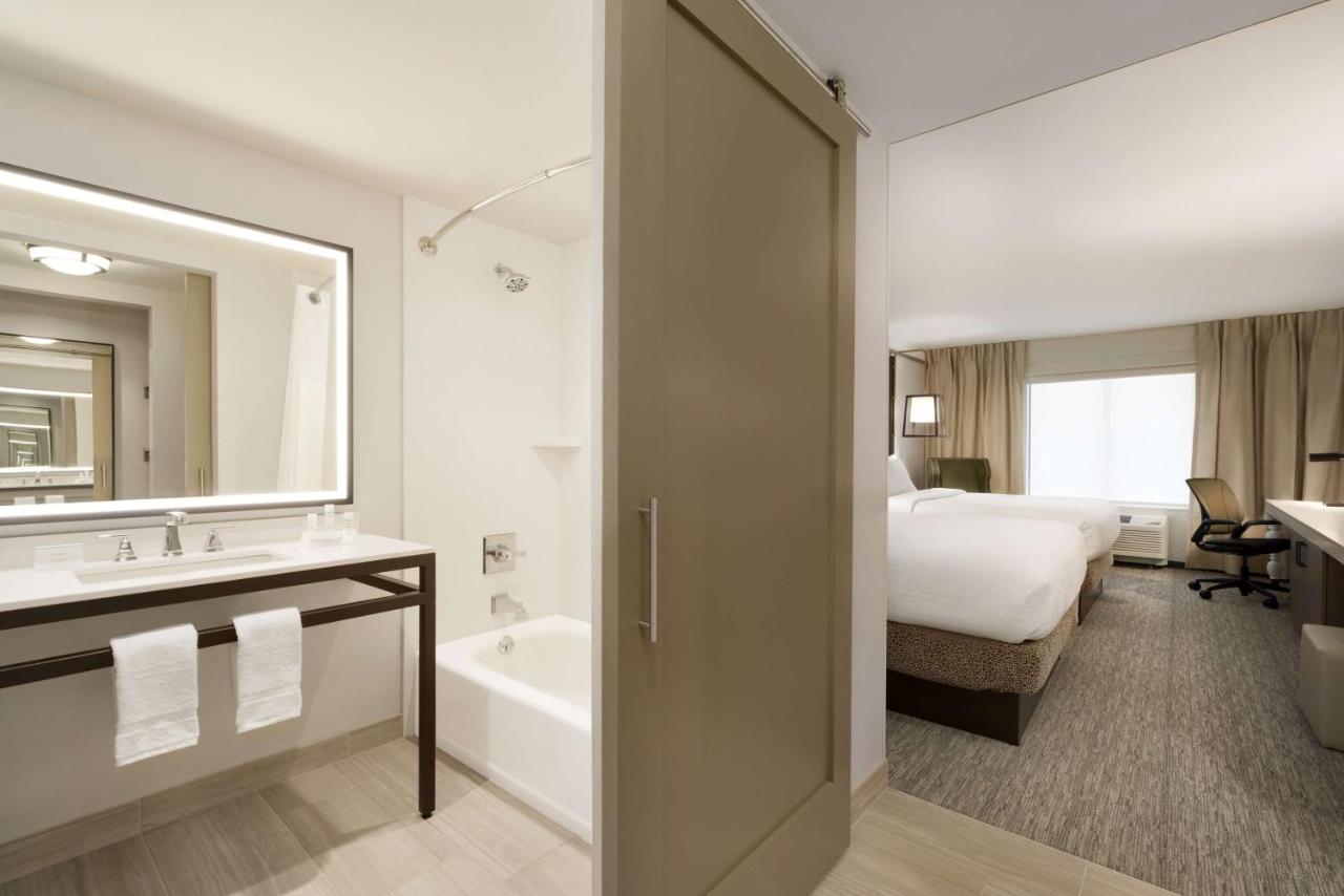 | Hilton Garden Inn Newtown Square Radnor