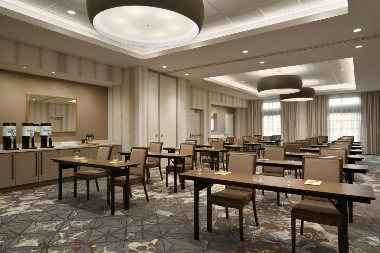 | Hilton Garden Inn Newtown Square Radnor