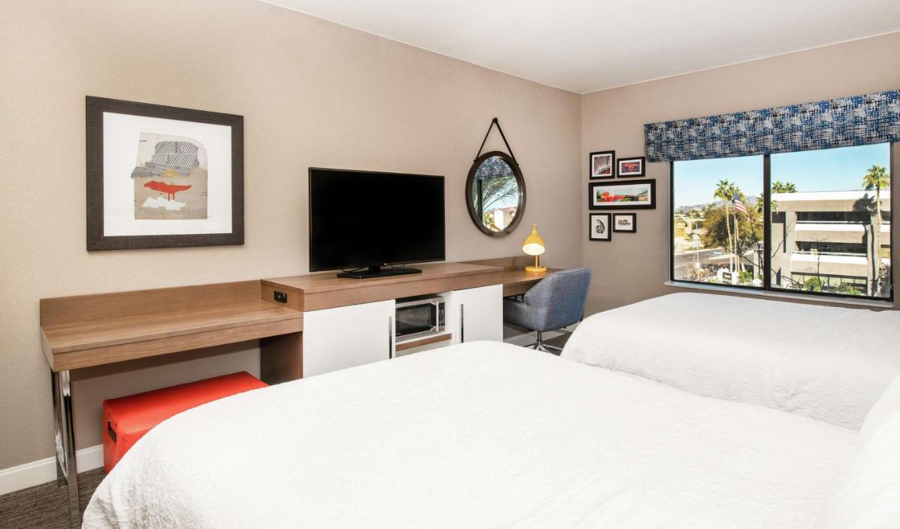 Queen Room with Two Queen Beds - Non-Smoking at Hampton Inn Phoenix-Airport North