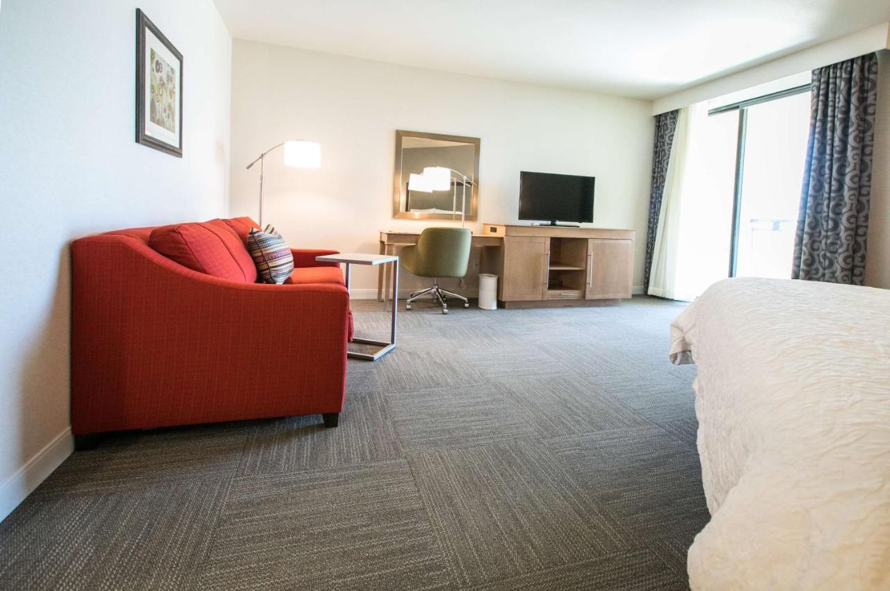 King Studio Suite with Balcony at Hampton Inn & Suites Tempe/Phoenix Airport, AZ