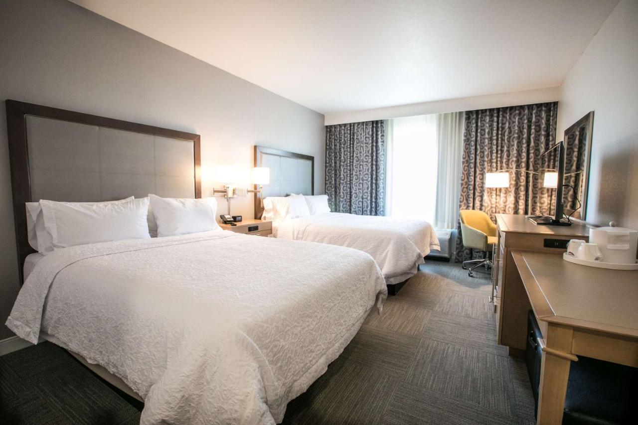 Queen Room with Two Queen Beds - Non-Smoking at Hampton Inn & Suites Tempe/Phoenix Airport, AZ