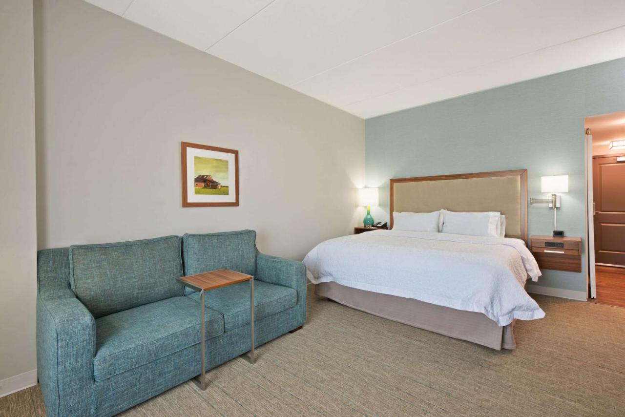 King Room with Sofa Bed - Non-Smoking at Hampton Inn & Suites North Huntingdon-Irwin