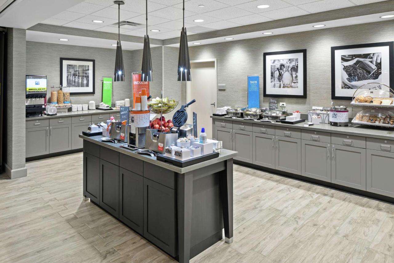  | Hampton Inn & Suites Cranberry Township/Mars