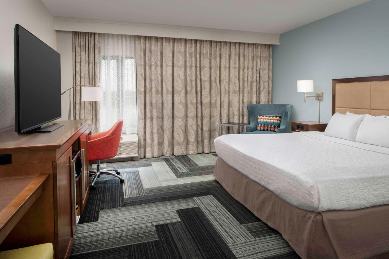 King Room - Disability Access/Hearing Accessible at Hampton Inn Pittsburgh/Monroeville