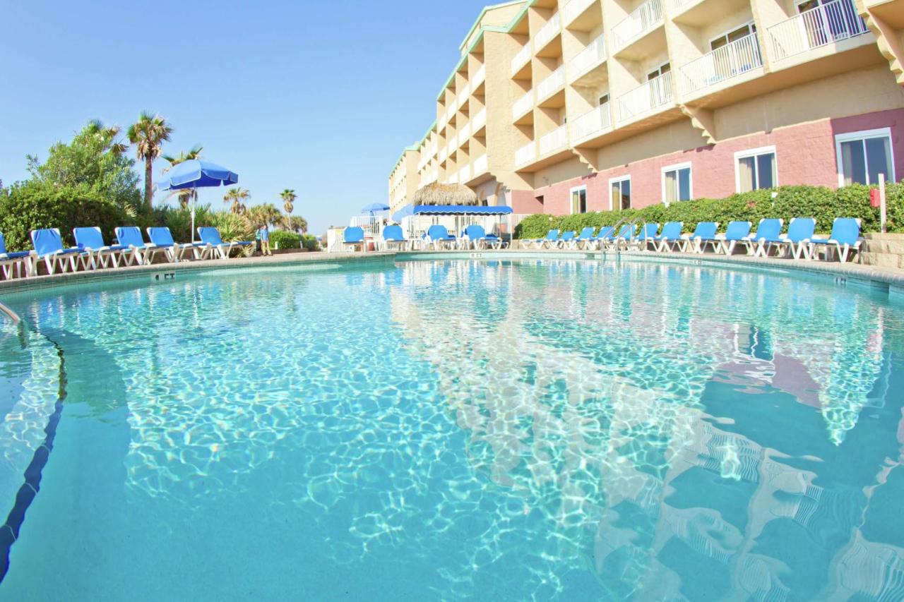 | Hampton Inn Pensacola Beach