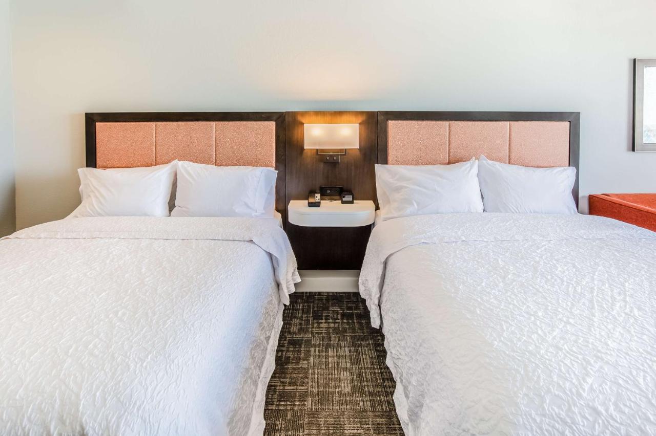 | Hampton Inn Pensacola Beach