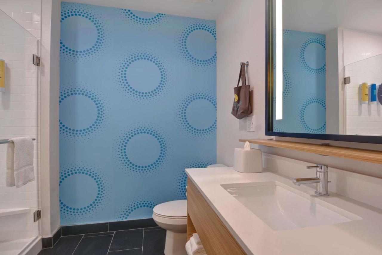 King Room at TRU by Hilton Fort Walton Beach, FL