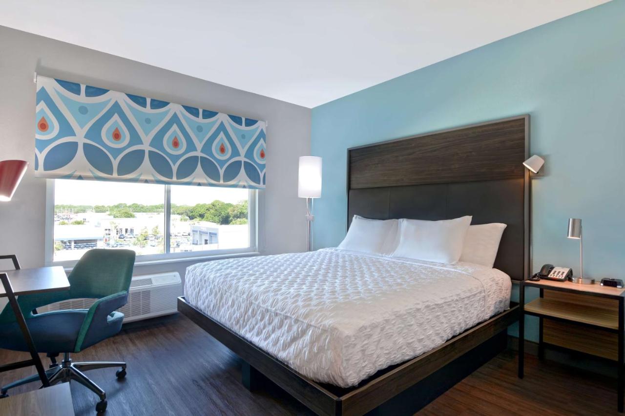 King Room at TRU by Hilton Fort Walton Beach, FL