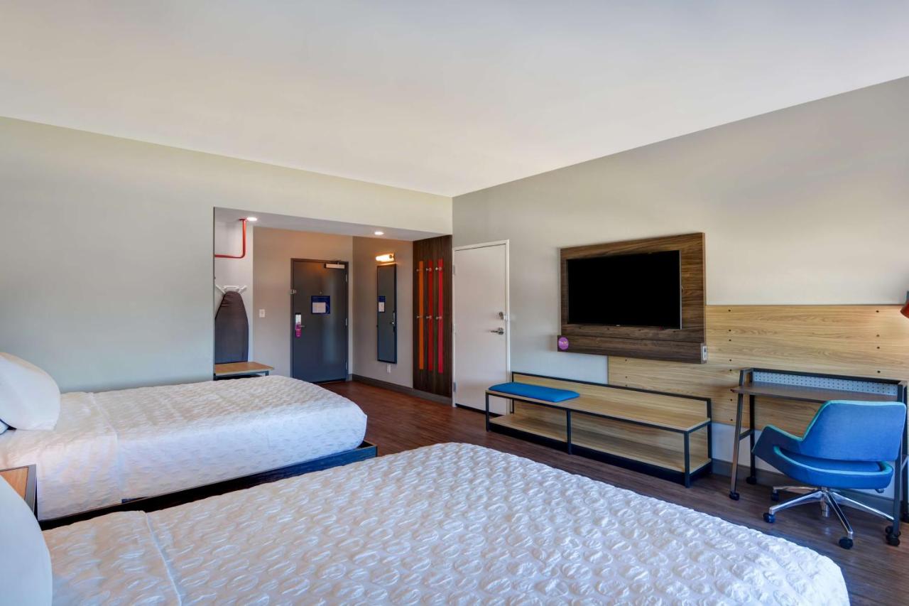 Queen Room with Two Queen Beds at TRU by Hilton Fort Walton Beach, FL
