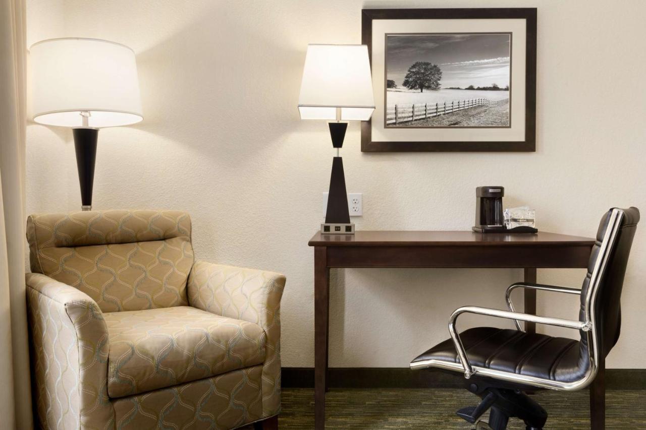 King Room at Hampton Inn Dover