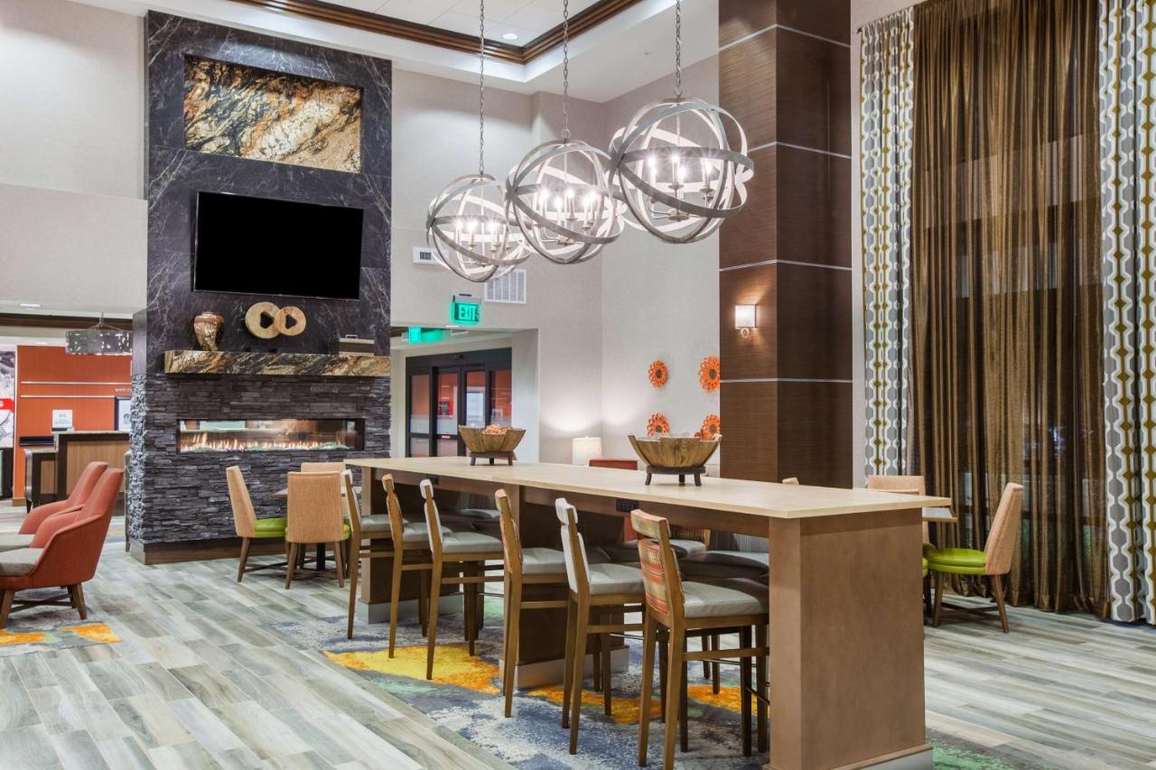 | Hampton Inn & Suites Pasco/Tri-Cities, WA