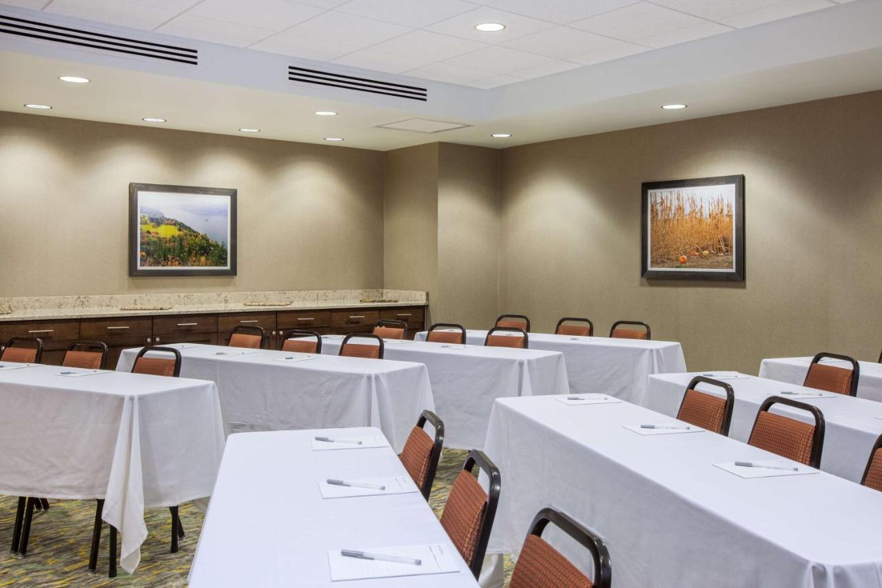 | Hampton Inn & Suites Pasco/Tri-Cities, WA