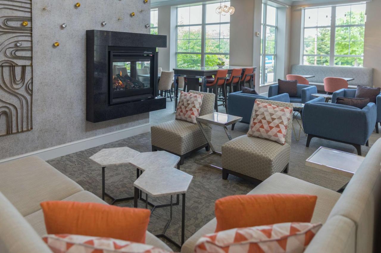 | Hilton Garden Inn Freeport Downtown