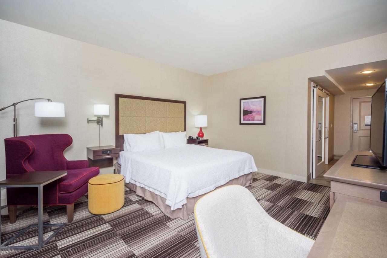 | Hampton Inn by Hilton Oxford, ME