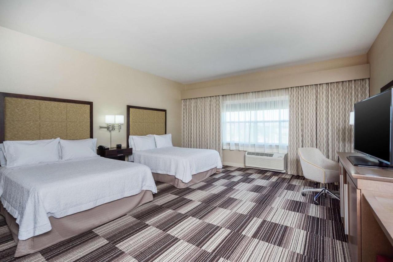 | Hampton Inn by Hilton Oxford, ME