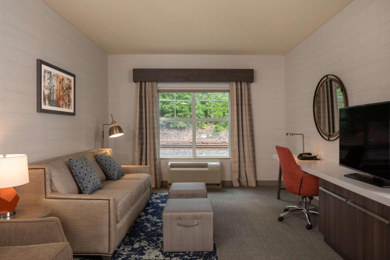| Hilton Garden Inn Freeport Downtown