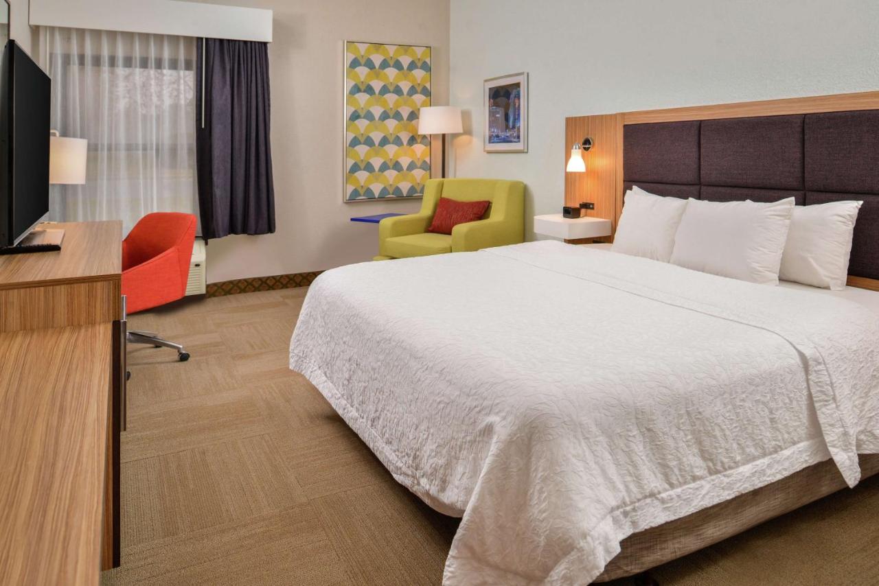 King Room - Non-Smoking at Hampton Inn Raleigh/Clayton I-40