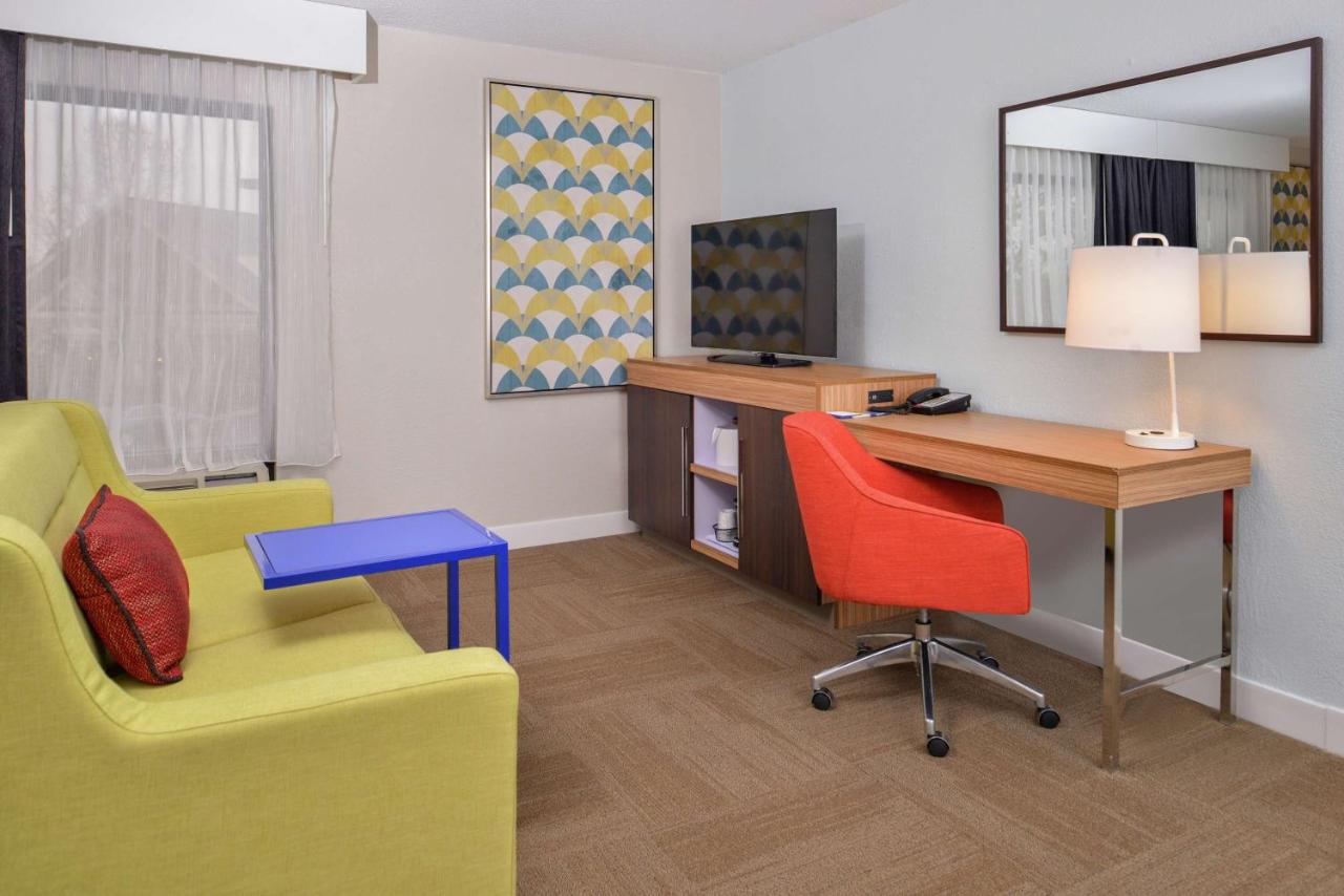 King Suite with Sofa Bed - Non-Smoking at Hampton Inn Raleigh/Clayton I-40