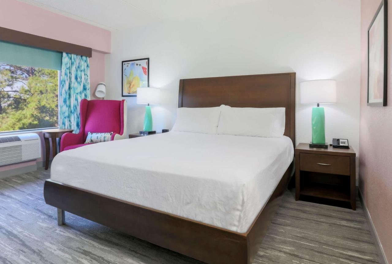 King Room at Hilton Garden Inn Raleigh-Durham/Research Triangle Park
