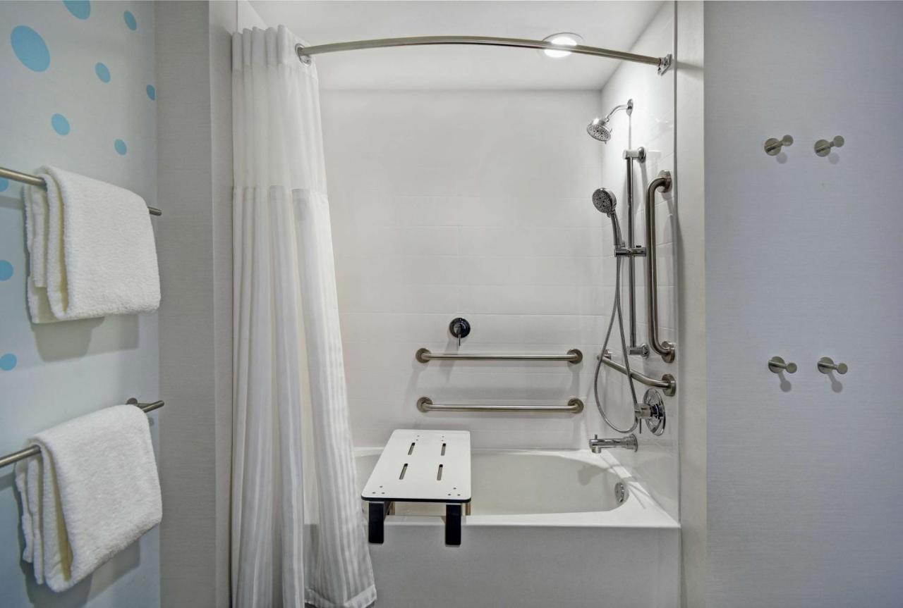 Queen Room with Two Queen Beds - Mobility Accessible at Tru By Hilton Burlington