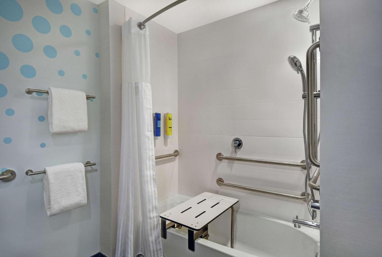 Queen Room with Two Queen Beds - Mobility Accessible at Tru By Hilton Burlington