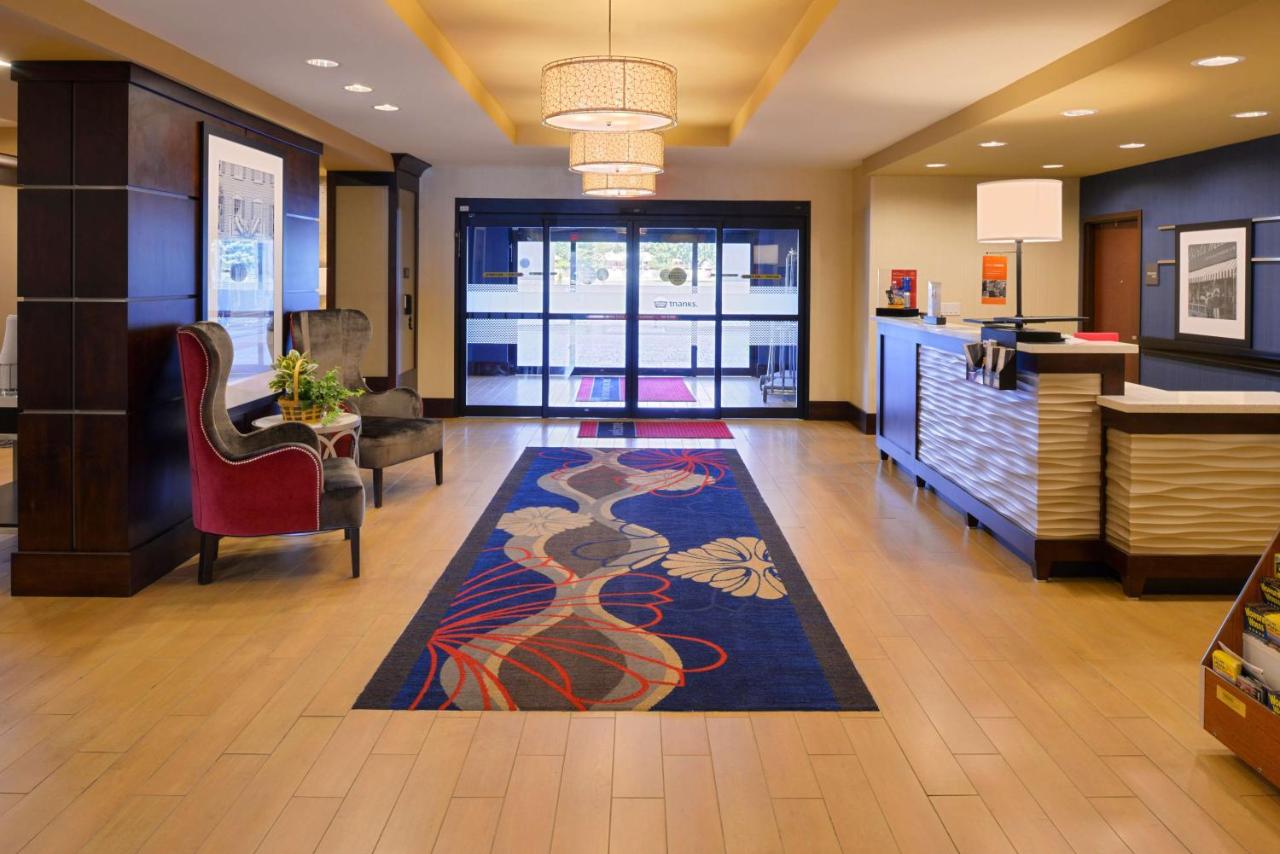 | Hampton Inn Rome
