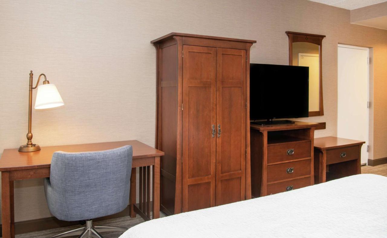 One-Bedroom Suite with King Bed at Hampton Inn & Suites Rochester/Victor