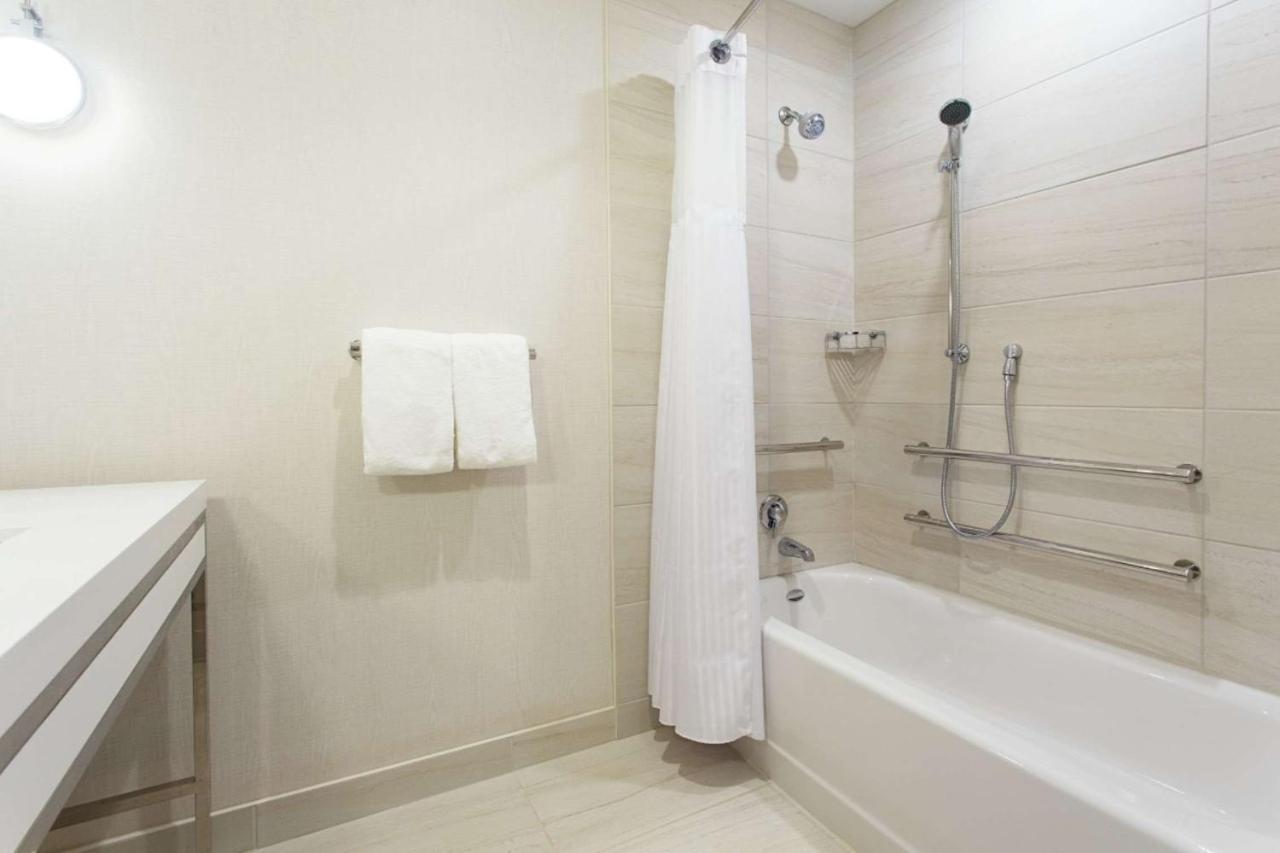 King Room - Disability Access at Hilton Garden Inn Rochester/University & Medical Center