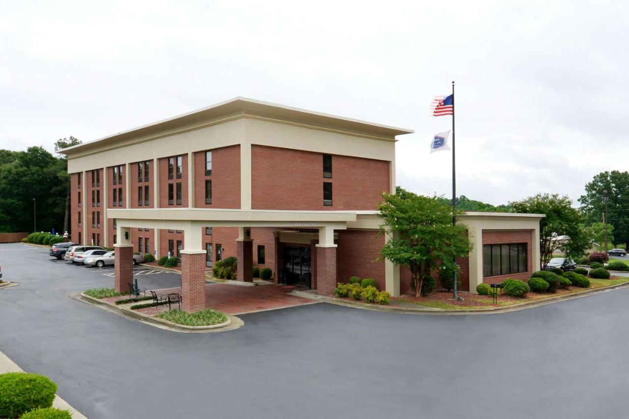 | Hampton Inn Roxboro