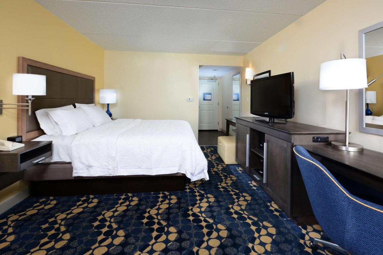 | Hampton Inn Roxboro