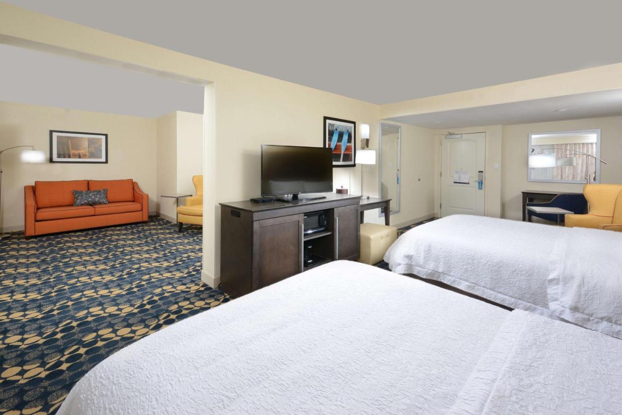 | Hampton Inn Roxboro