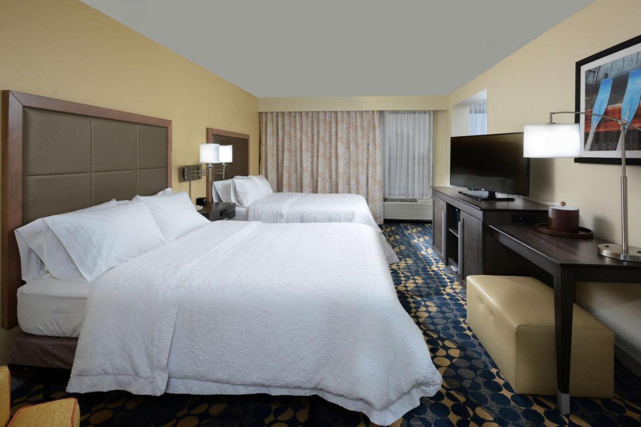| Hampton Inn Roxboro