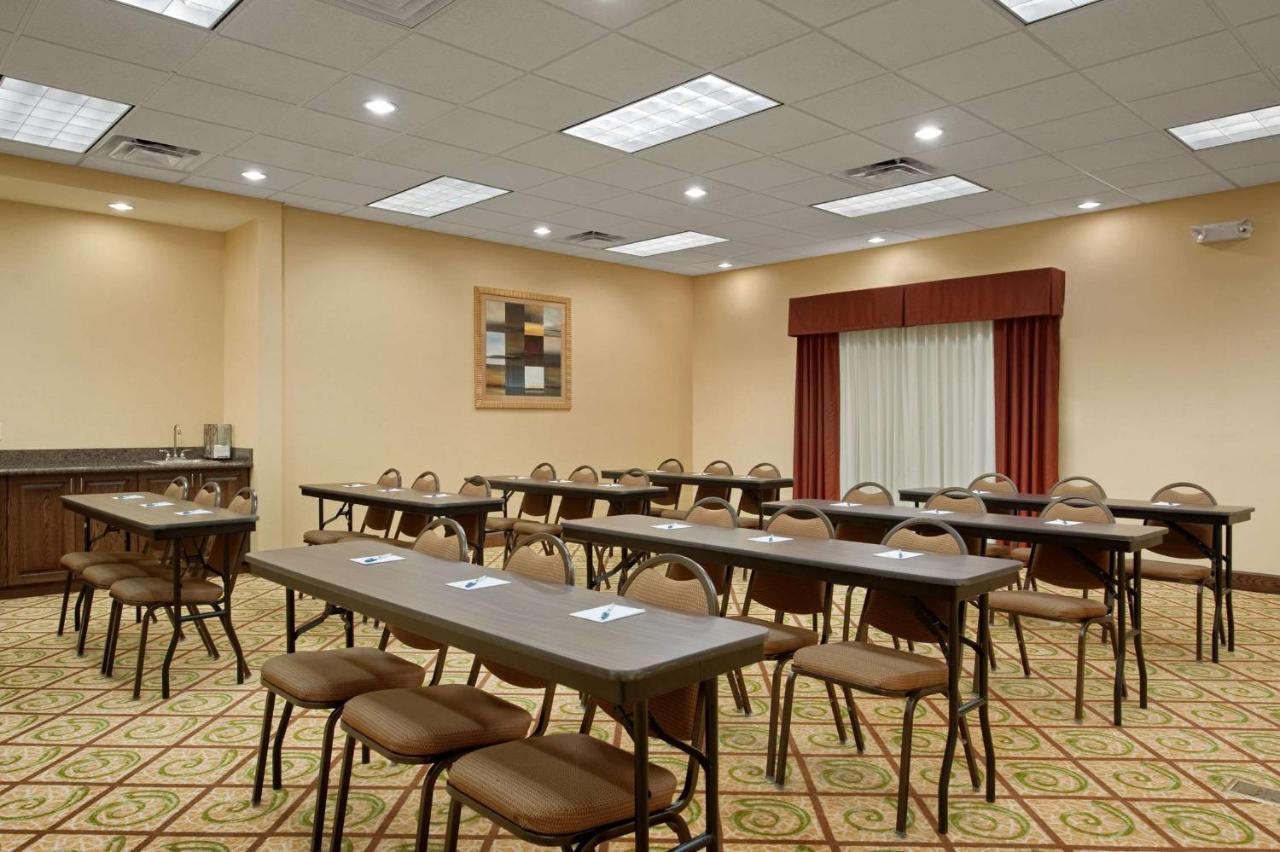  | Homewood Suites by Hilton Rochester - Victor