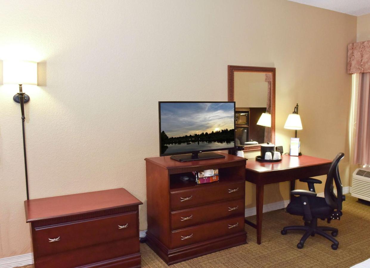 King Room - Disability Access at Hampton Inn Ruston