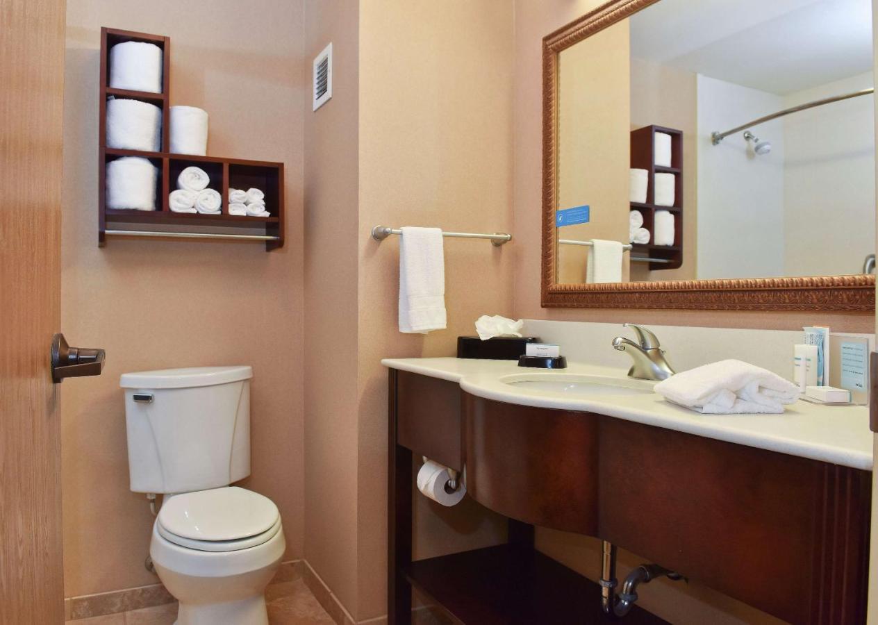 King Room at Hampton Inn Ruston