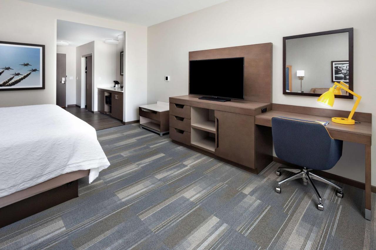 King Studio Suite - Hearing Accessible/Non-Smoking at Hampton Inn & Suites San Diego Airport Liberty Station