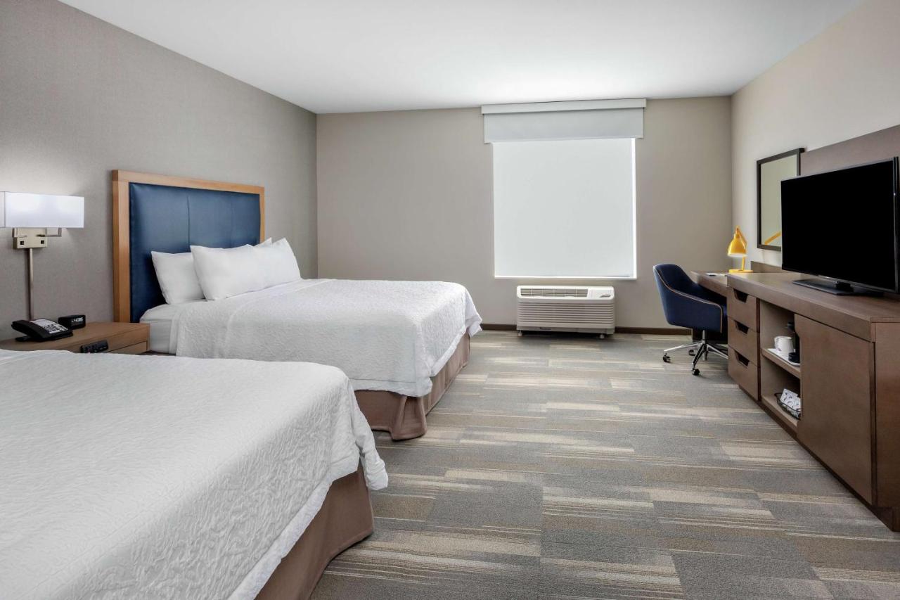 Queen Room with Two Queen Beds and View - Hearing Accessible/Non-Smoking at Hampton Inn & Suites San Diego Airport Liberty Station