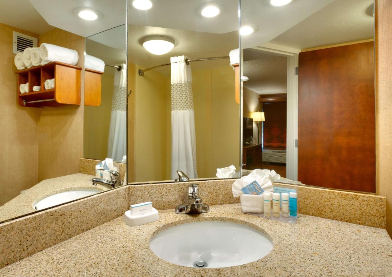 King Room - Non-Smoking at Hampton Inn Salt Lake City/Sandy