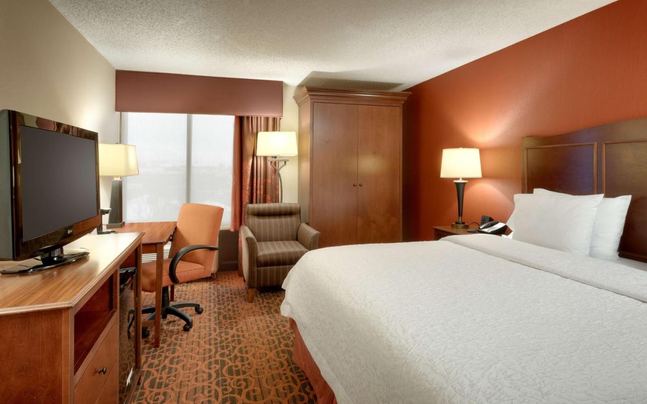 King Room - Disability Access/Non-Smoking at Hampton Inn Salt Lake City/Sandy