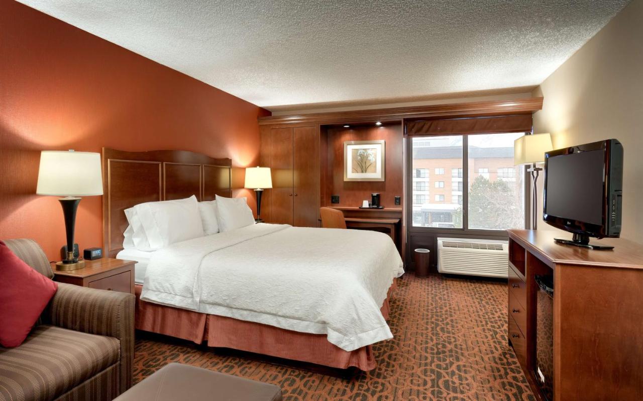 King Room with Sofa Bed at Hampton Inn Salt Lake City/Sandy