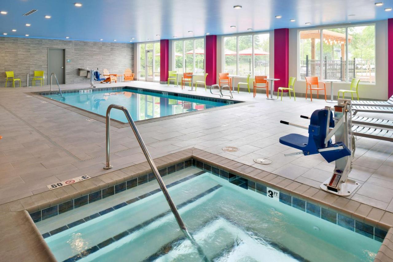 | Home2 Suites By Hilton DuPont