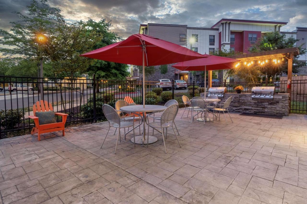 | Home2 Suites By Hilton DuPont