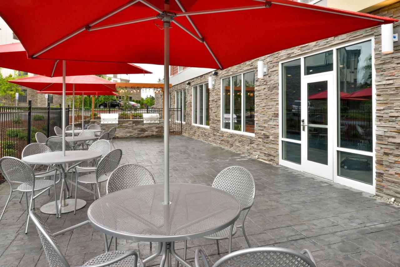 | Home2 Suites By Hilton DuPont