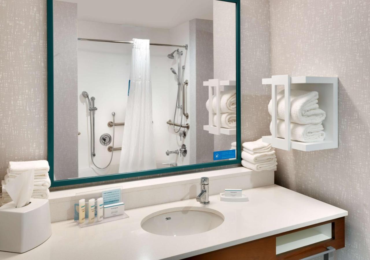 Queen Room with Bath Tub - Mobility Accessible - Non-Smoking at Hampton Inn Draper Salt Lake City Ut