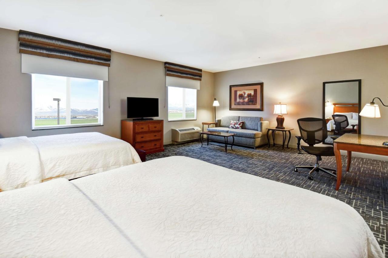 Queen Suite at Hampton Inn & Suites Salt Lake City-West Jordan